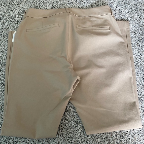 NWT Old Navy Flare Pixie Pant - Picture 5 of 5